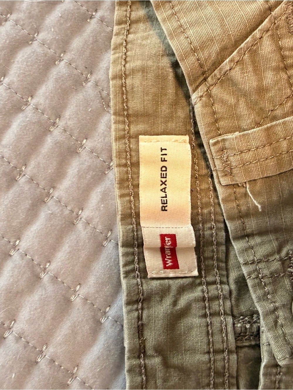 Wrangler Men's Dark Khaki Cargo Pants - Picture 3 of 4